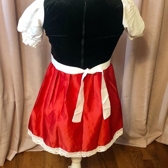 Little Red Ridding Hood & Big Bad Wolf Siblings Costumes - Picture 13 of 16